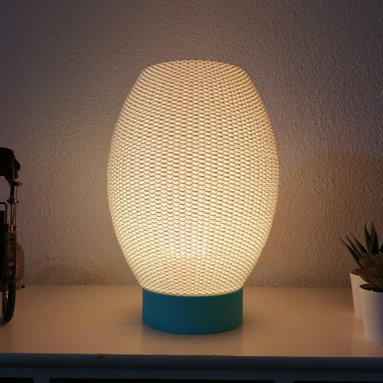 Halo Mesh Portable Table Lamp